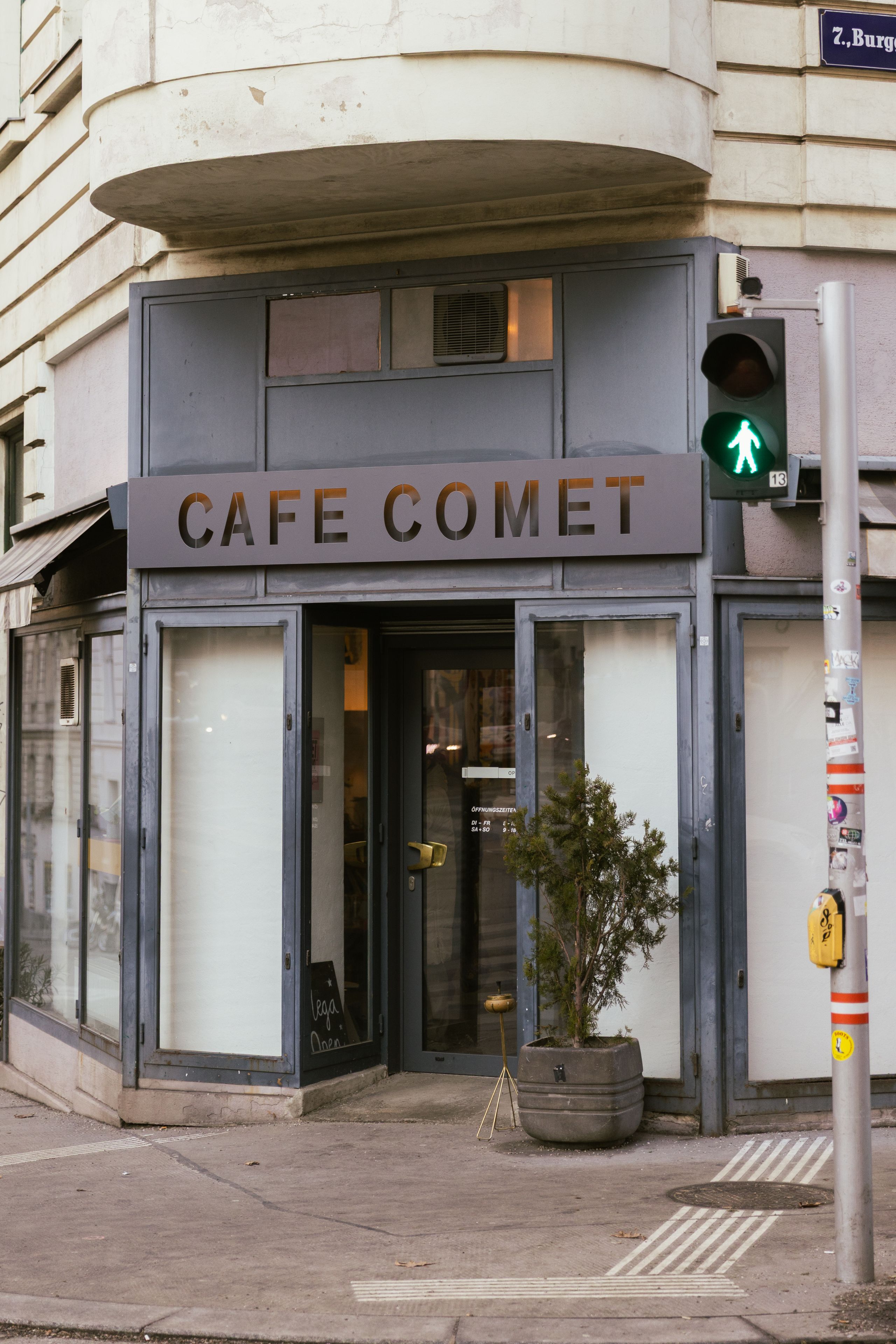Vienna Neighbourhood Guide: Cafe Comet