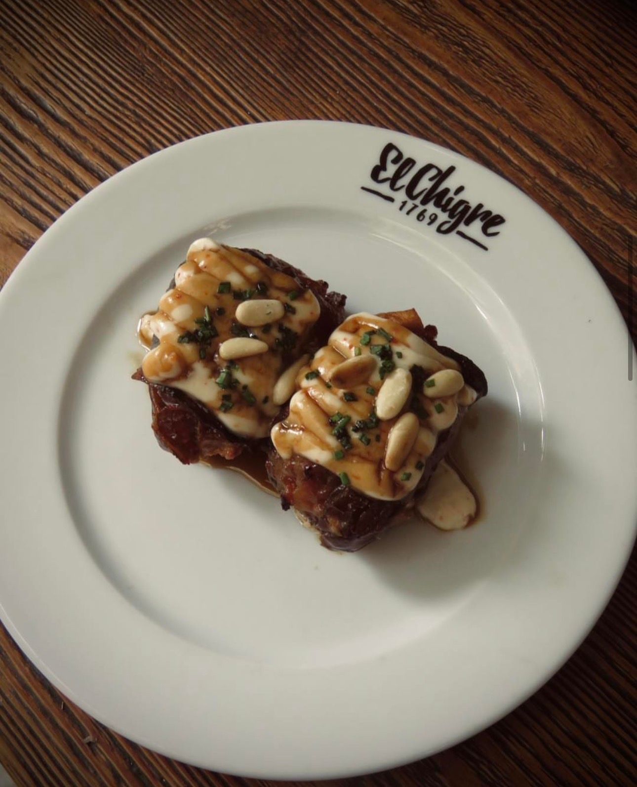 Tapas served at El Chigre 1769 in Barcelona.